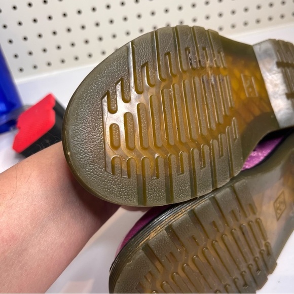 Dr. Martens | 1460 8-Eye Glitter Boot - Picture 6 of 10